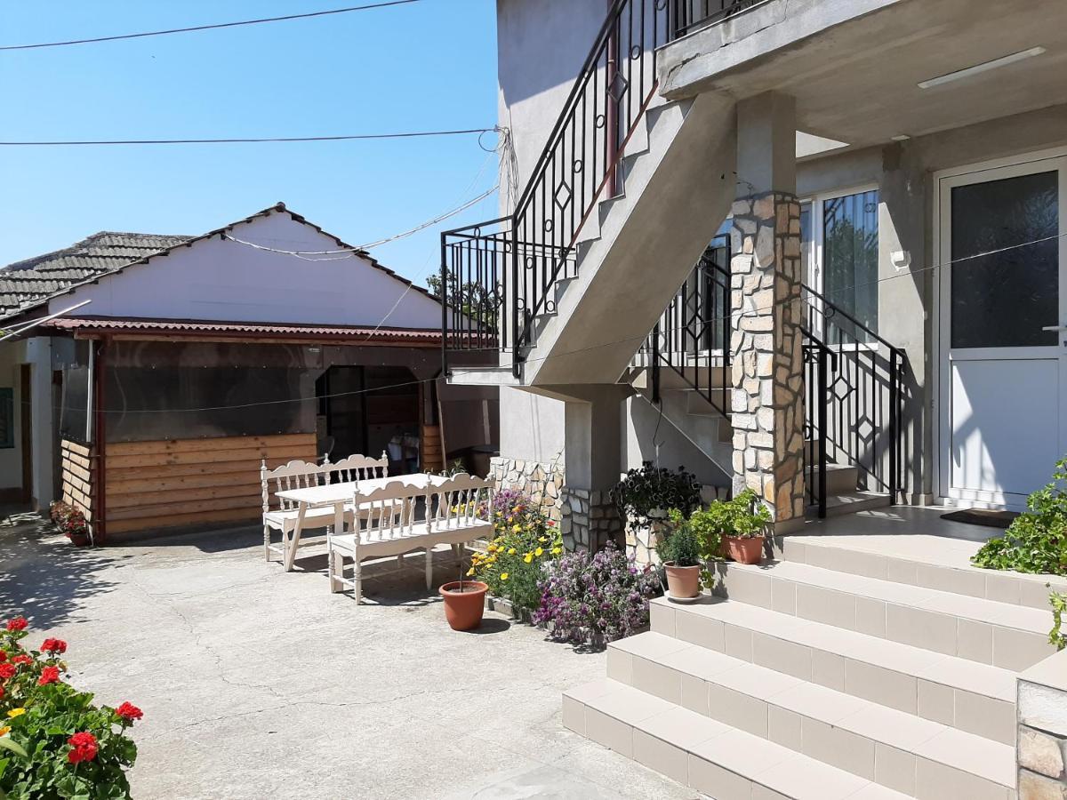 Hotel Bcm Family House Două Mai Zewnętrze zdjęcie