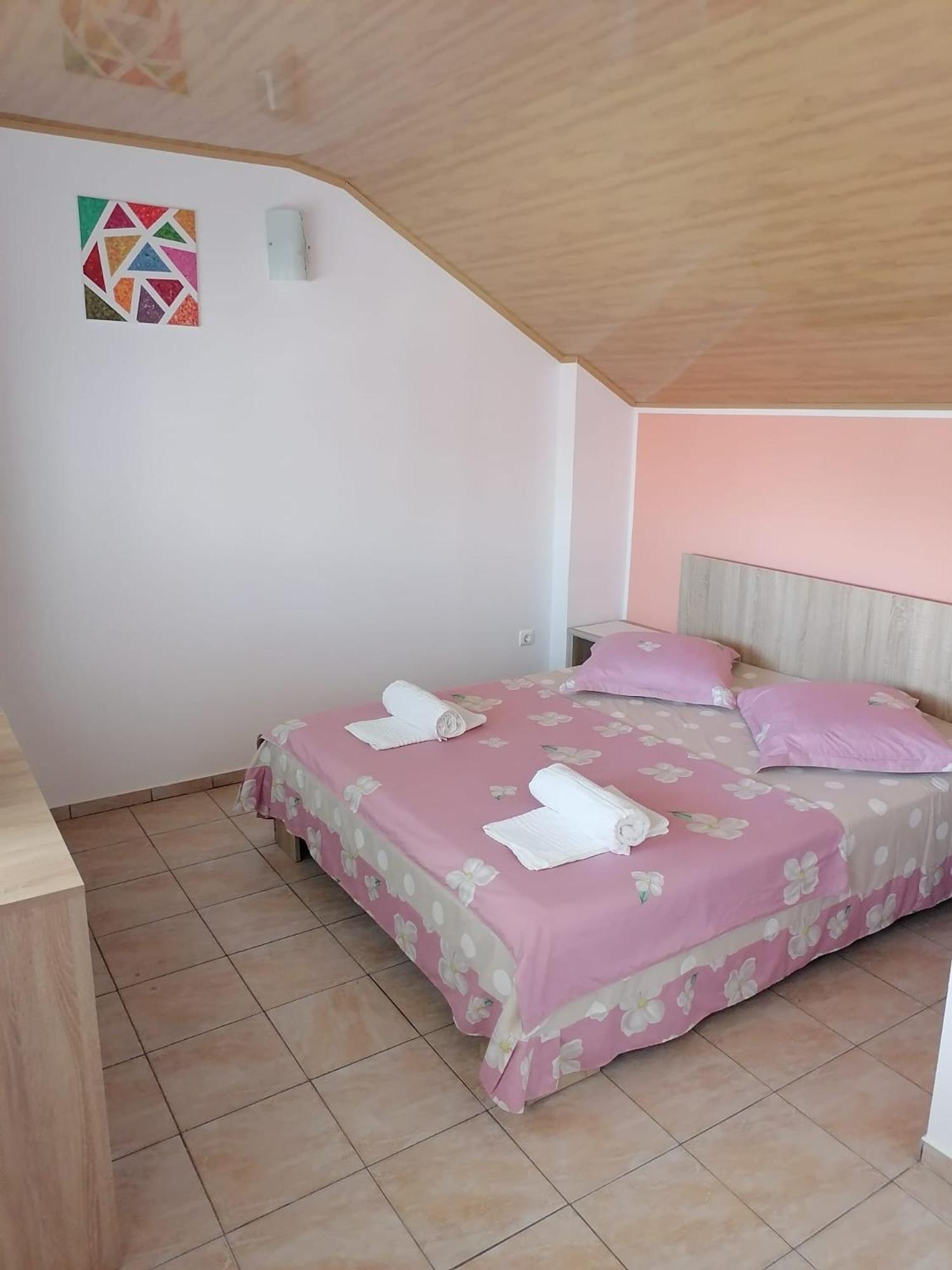 Hotel Bcm Family House Două Mai Zewnętrze zdjęcie